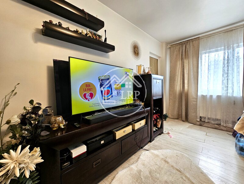 Lacul Tei, Parcul Circului, etaj 3, 53 mp, bloc 1978 reabilitat.