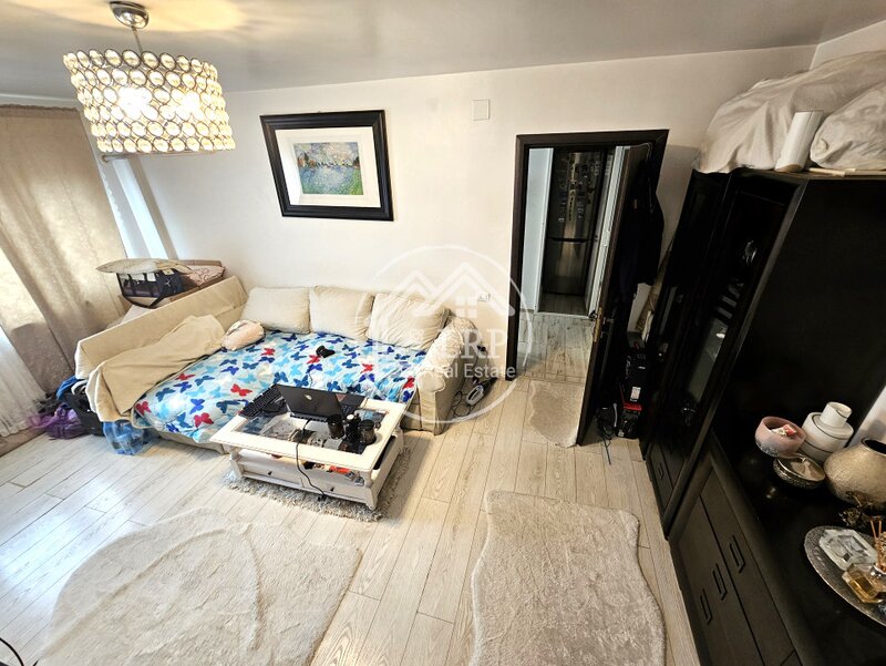 Lacul Tei, Parcul Circului, etaj 3, 53 mp, bloc 1978 reabilitat.