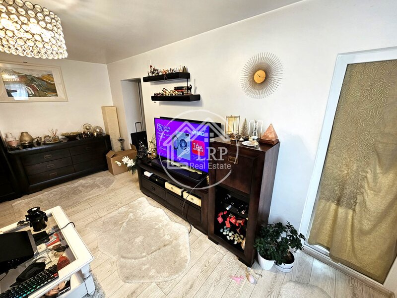 Lacul Tei, Parcul Circului, etaj 3, 53 mp, bloc 1978 reabilitat.